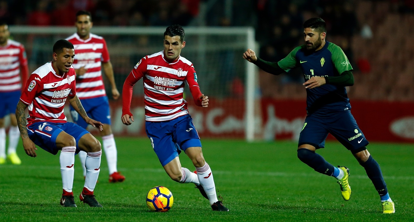 九游娱乐-格拉纳达进入联赛前四，成为黑马